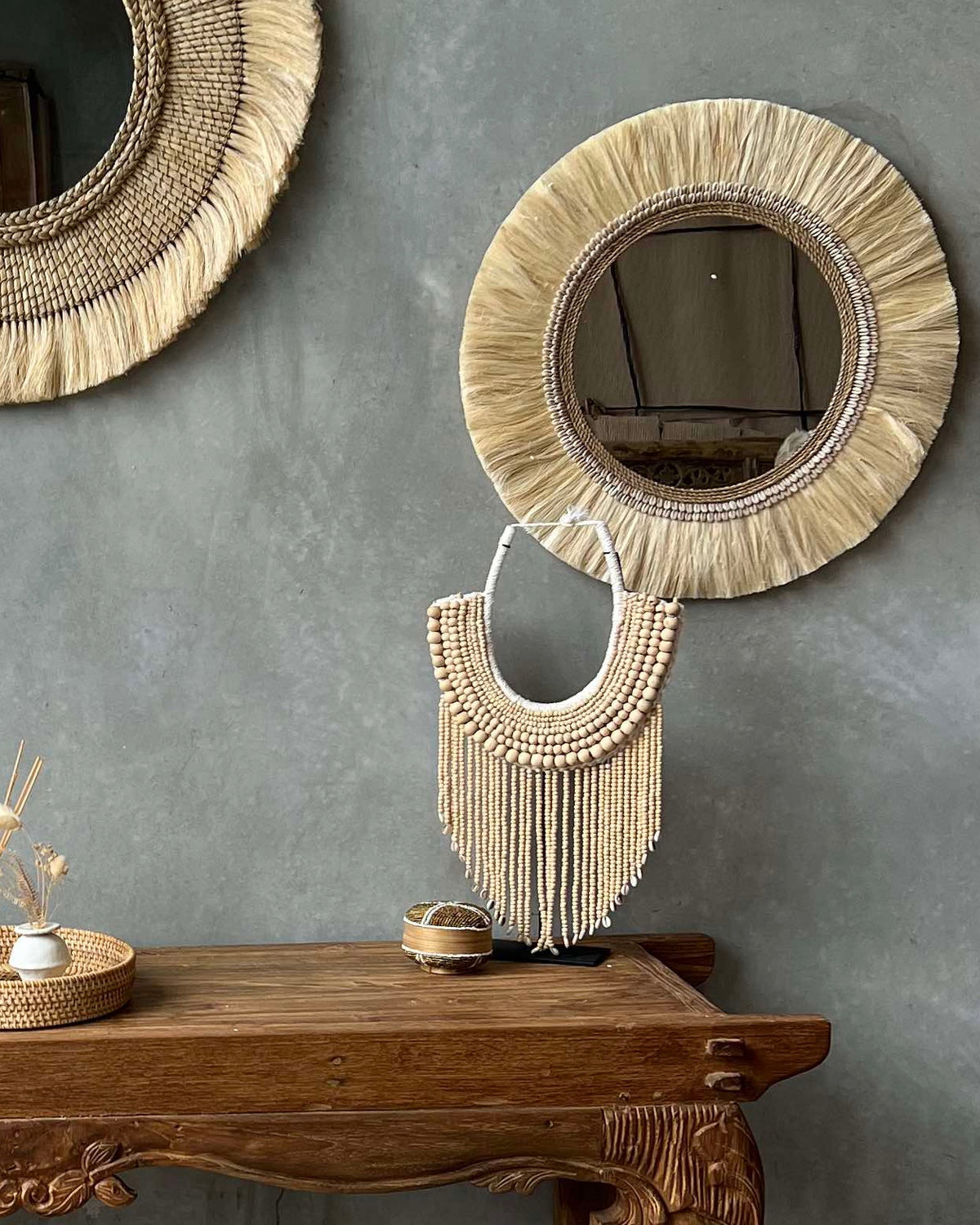 Fluffy Pineapple Leaf Grass Shell Round Wall Mirror - two sizes