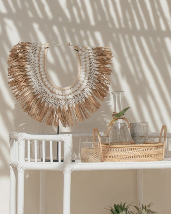 Natural Raffia Shell Necklace & Stand