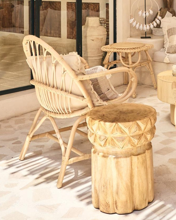 Ulus Wooden Pineapple Carved Side Table