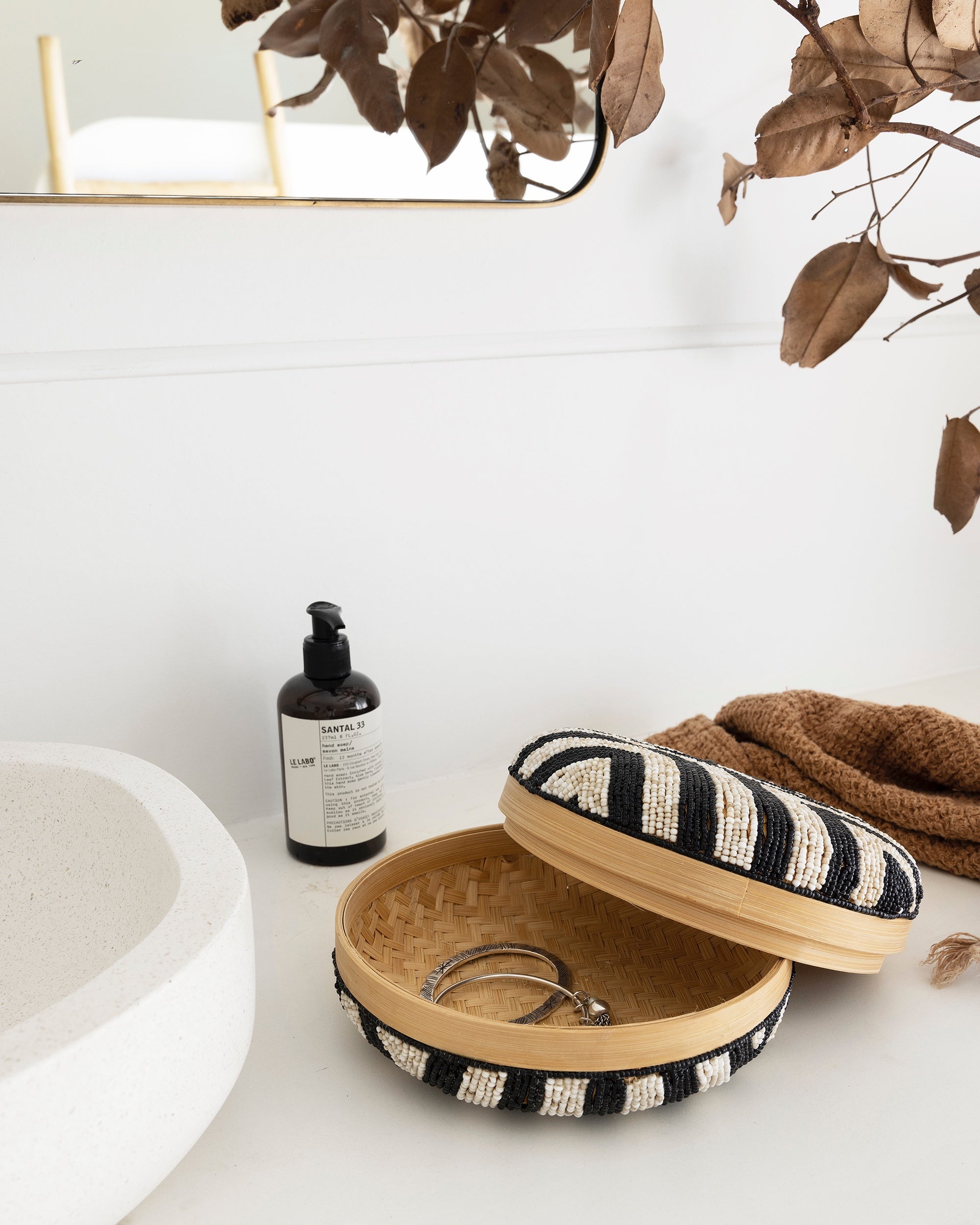 Beaded bamboo round box - 5 colours