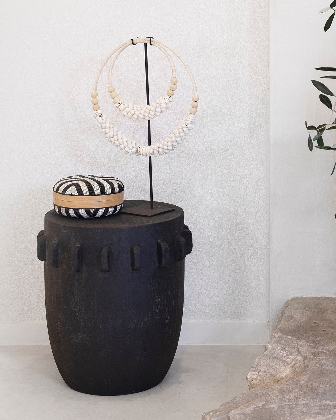 Beaded bamboo round box - 5 colours