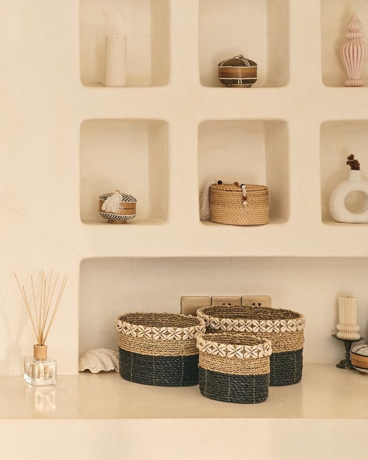 Tall Seagrass Round Basket with shell border, Black/Natural - S, M L
